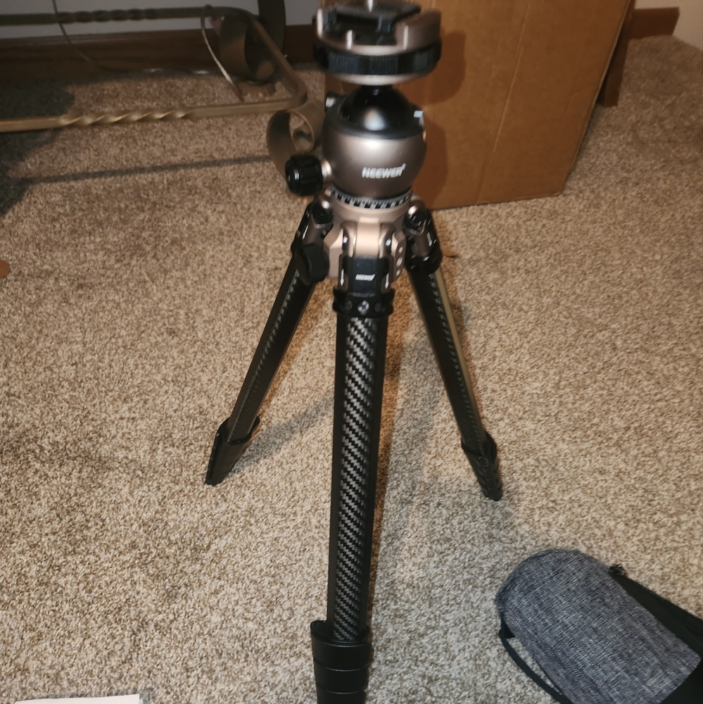 Neewer LITETRIP LT35 61 Travel Tripod carbonfiber w/ pan Tilt profile ball head